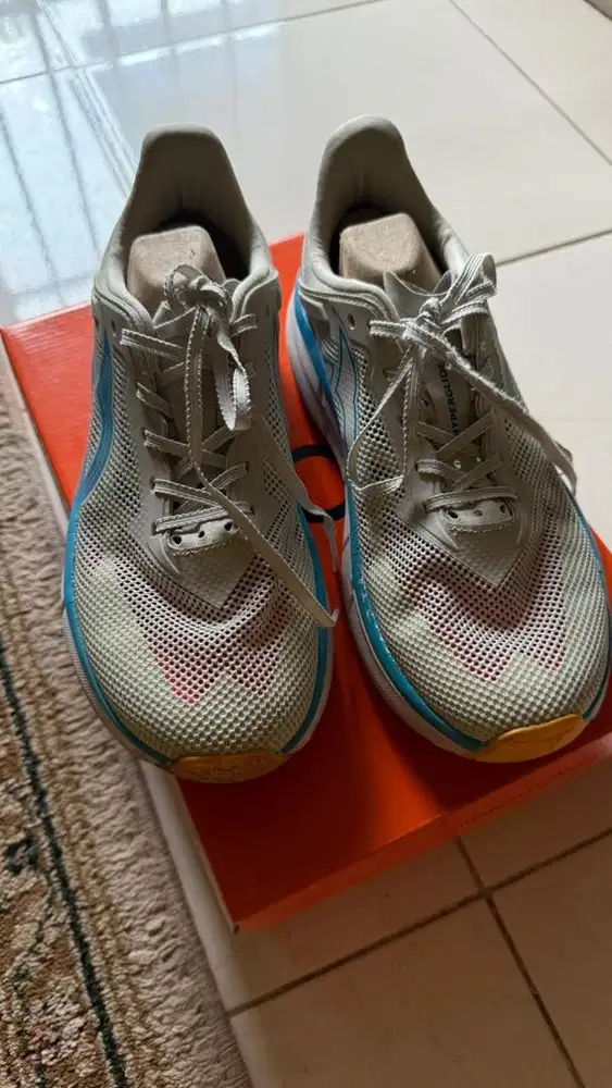 Sepatu lari Ortuseight 41