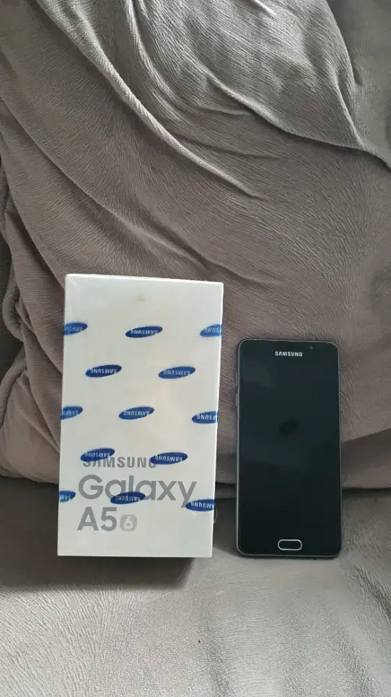 Dijual HP Samsung A5 2016 Black Full Set