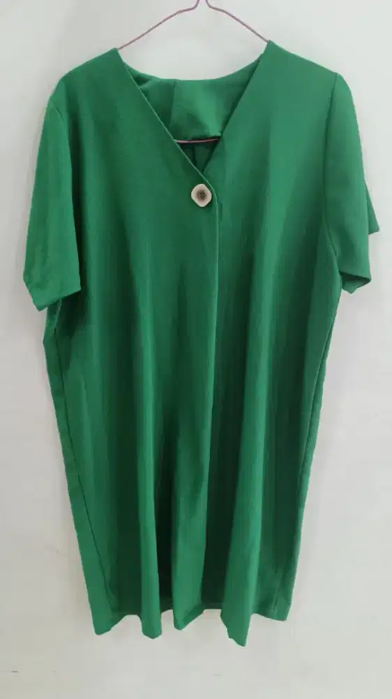 Dress hijau perempuan
