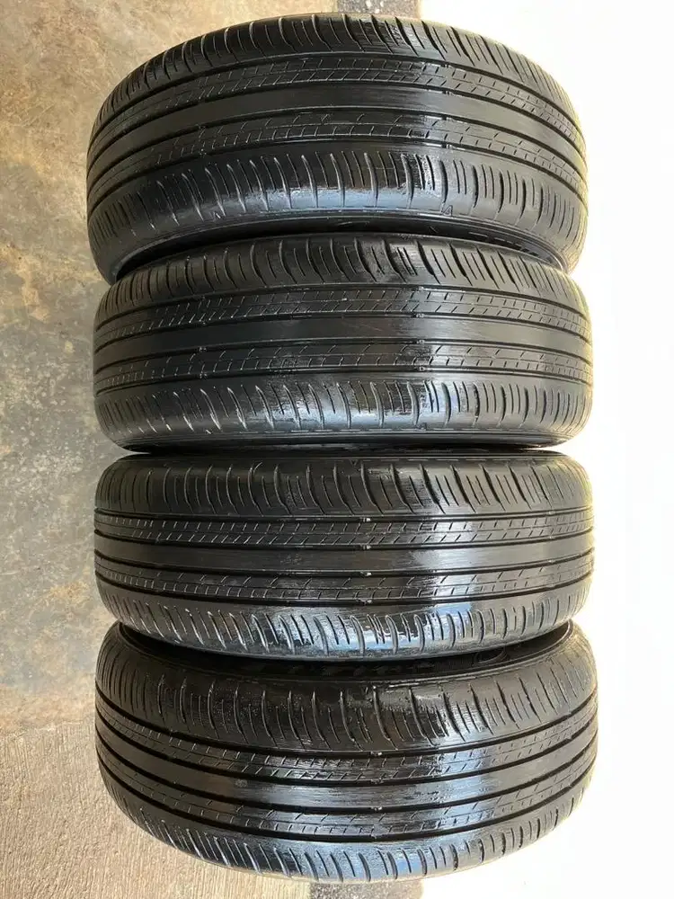 Ban 215/60/17 Dunlop Enasave EC300+ 4pc 85%