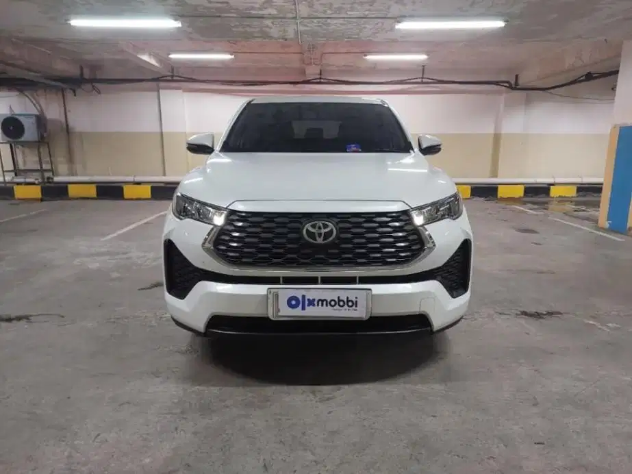 DP MURAH Toyota Kijang Innova 2.0 Zenix V CVT Bensin-AT 2022  CKIJB