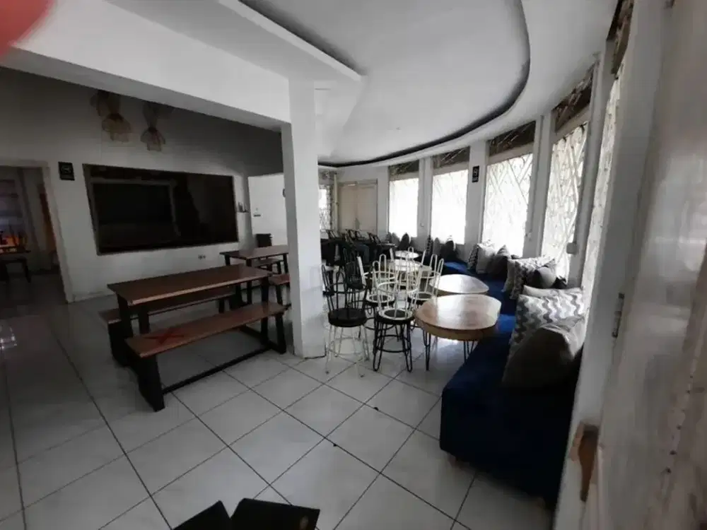 House for Sale Sayap Riau, Prime Location for Dining, Office, Bank