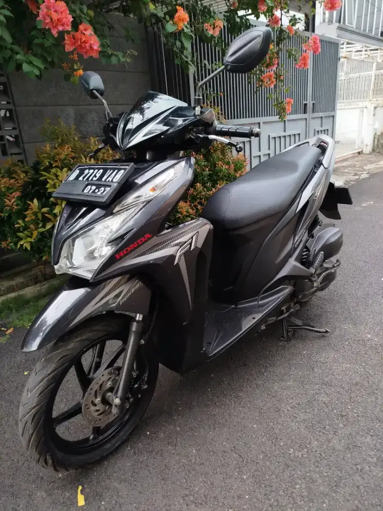 Honda Vario KZR tahun 2012 istimewa pajak isi siap pakai