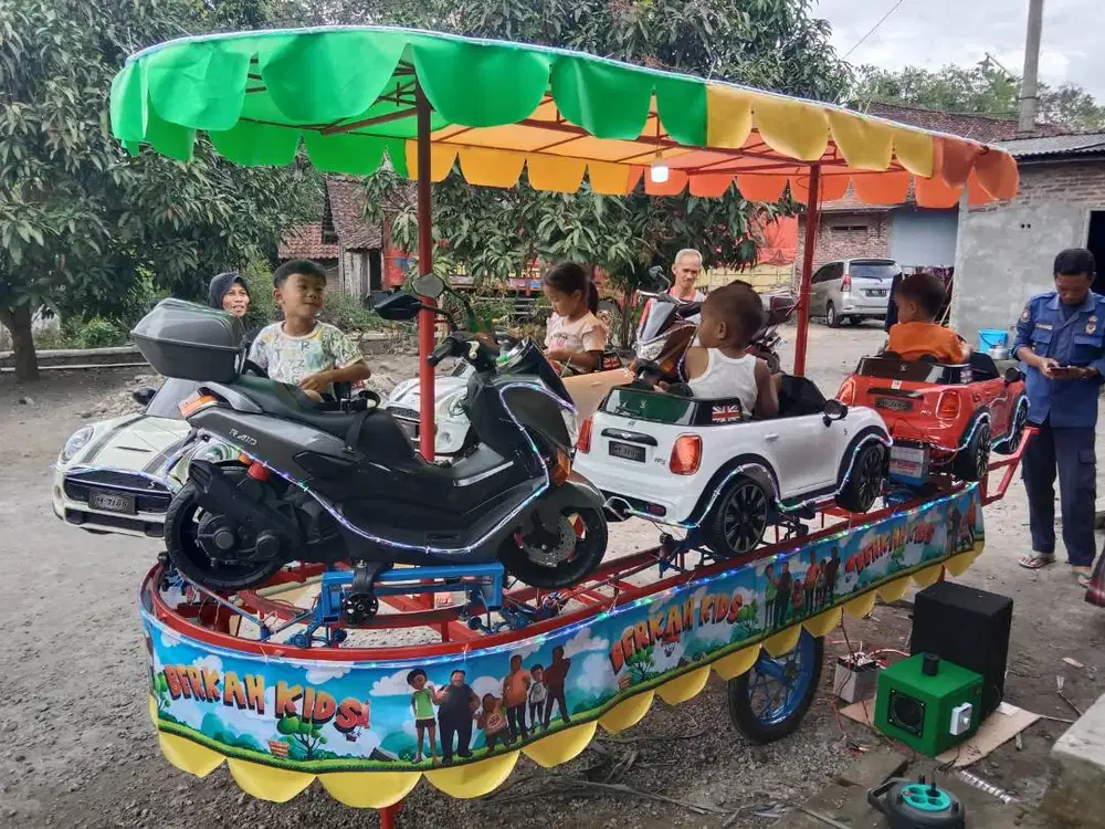 ODONG ODONG KERETA PANGGUNG MRC NON BORDES