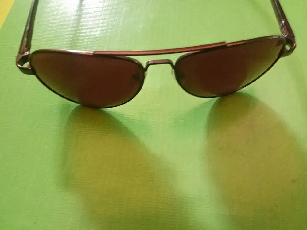 Kaca mata model riben