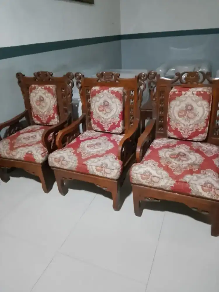 DIJUAL BANGKU RUANG TAMU