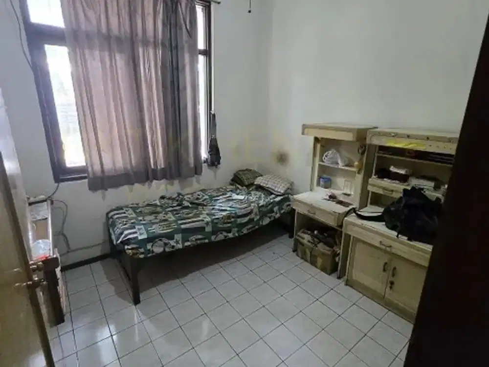 Rumah Luas Tanah 449 m² di Jantung Kota, Dago