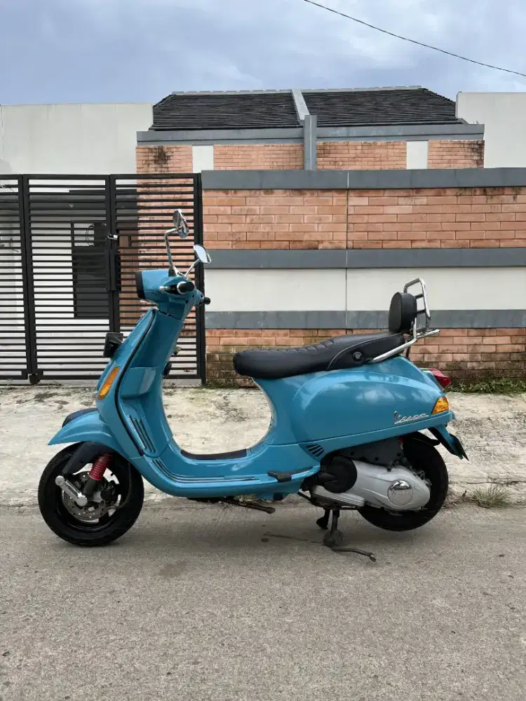 vespa s125 3vie tahun 2017
