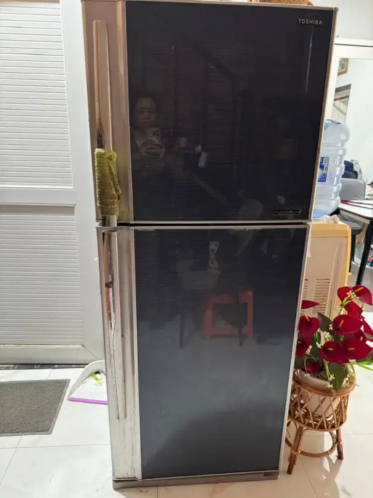 Jual Kulkas Toshiba, Preloved