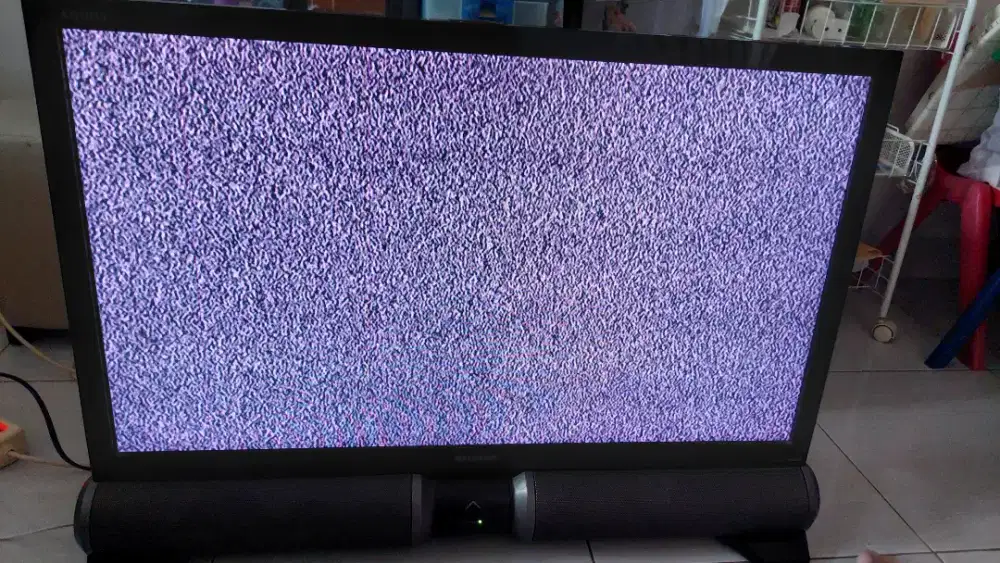 Sharp Aquos TV Lcd 32 inch.