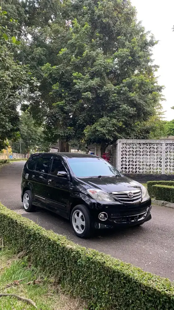 AVANZA S MT 2011