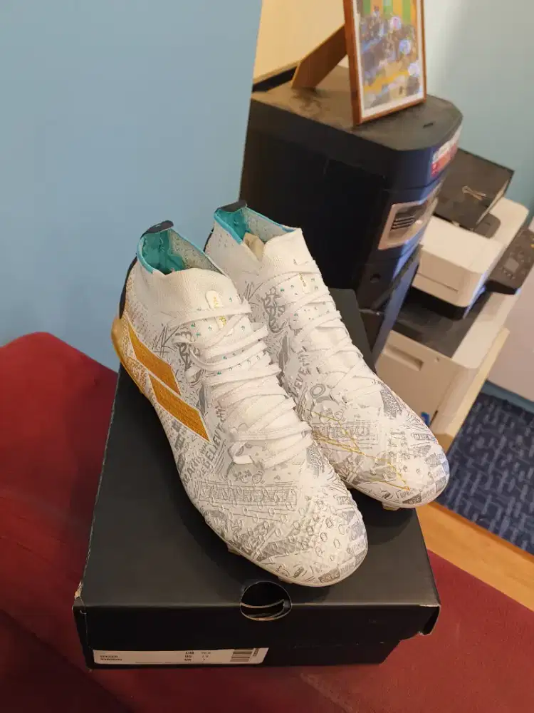 Sepatu Bola Mills Xyclops Acg MK II