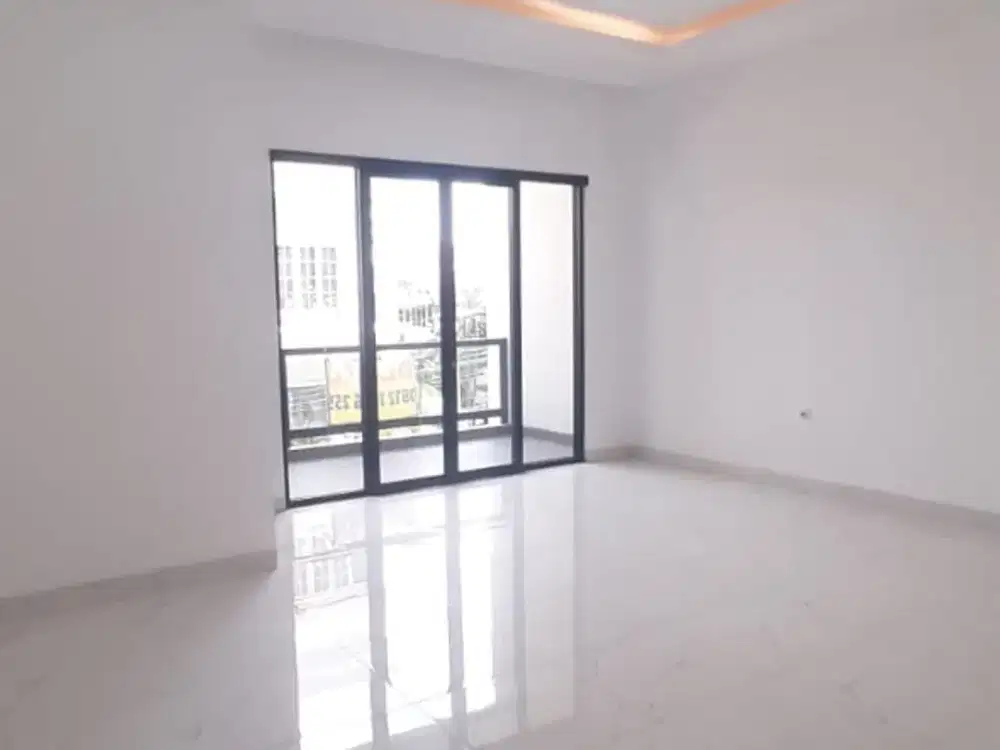 Jual Rumah Baru Janur Hijau Gading Pandawa dengan Ruang Luas dan Modern