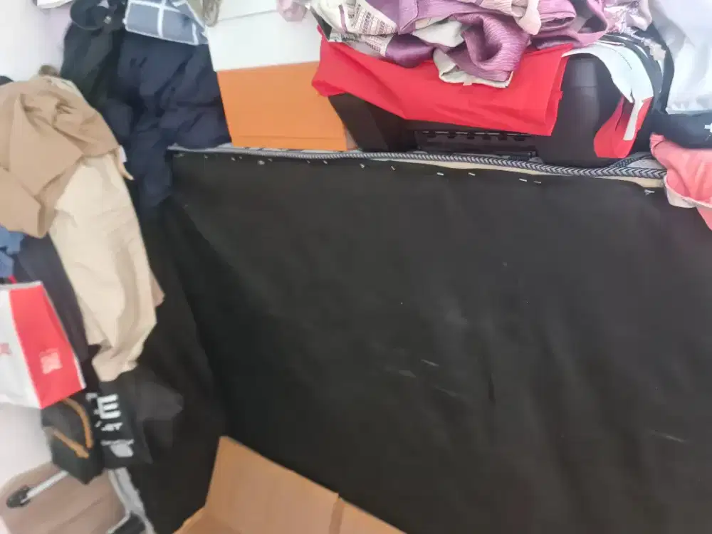 Tempat tidur kasur Central