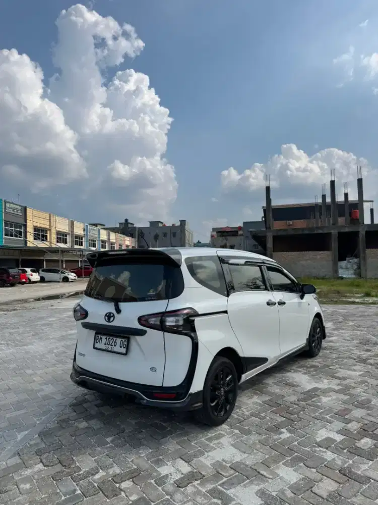 Sienta Q metic 2020 super