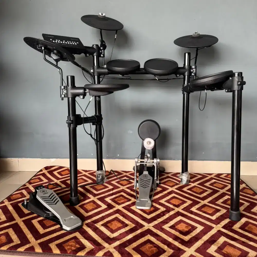 Yamaha DTX400 series electronic drum kit