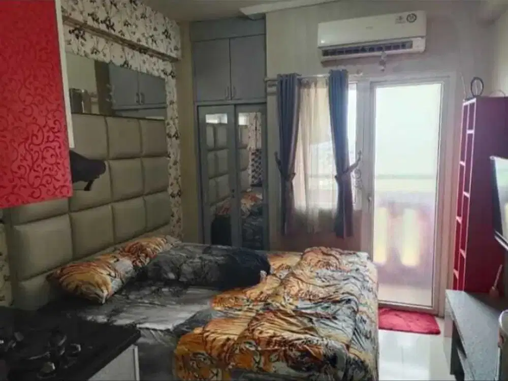 Studio Apartment Green Pramuka City Furnish Di Sewakan