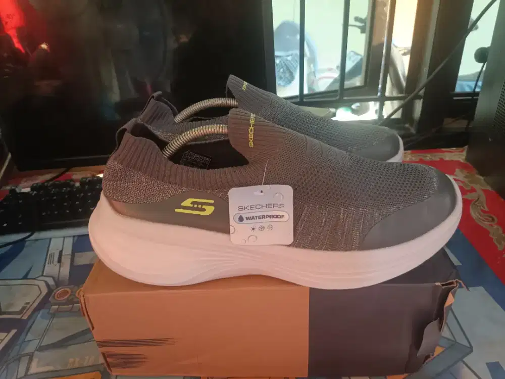Skechers Slip On Gray