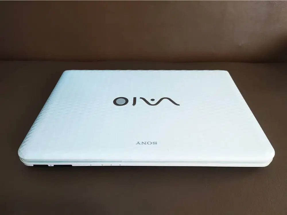 laptop SONY VAIO CORE i3 mulus siap pakai