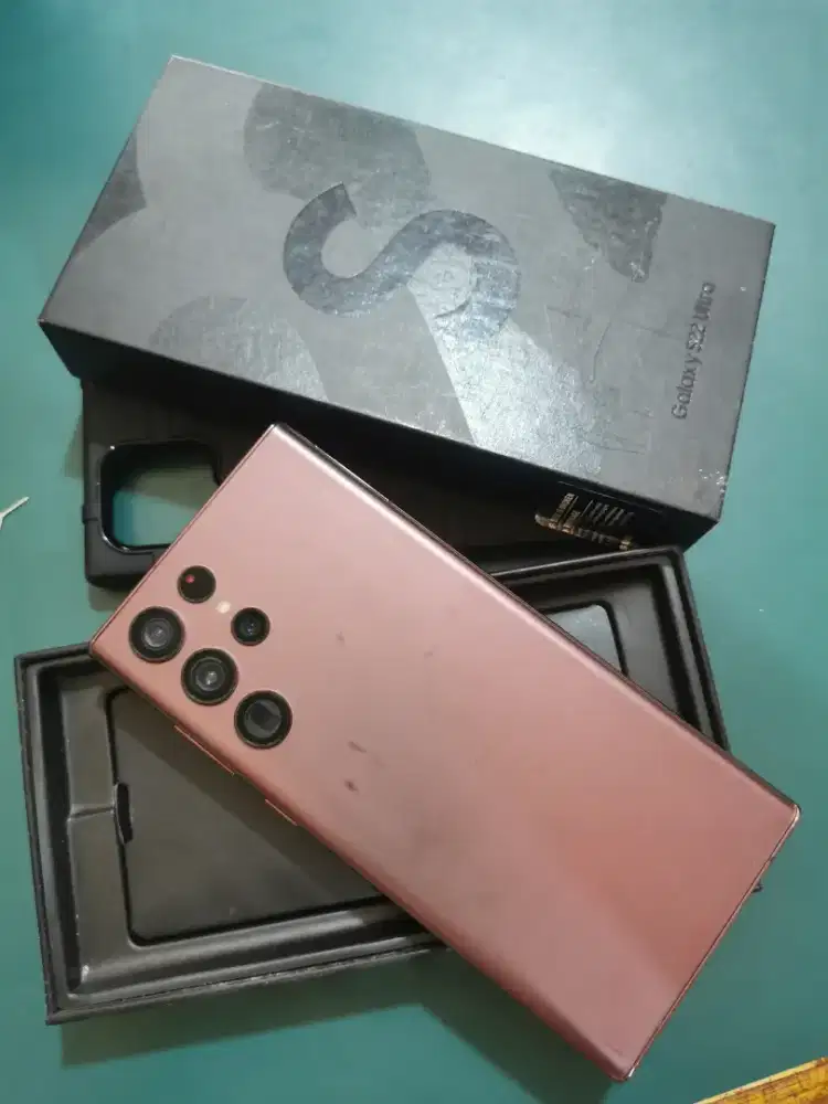 Samsung S22 Ultra 12/256