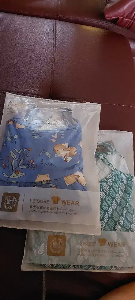 Dijual 2pcs  baju tidur wanita, kondisi 100%