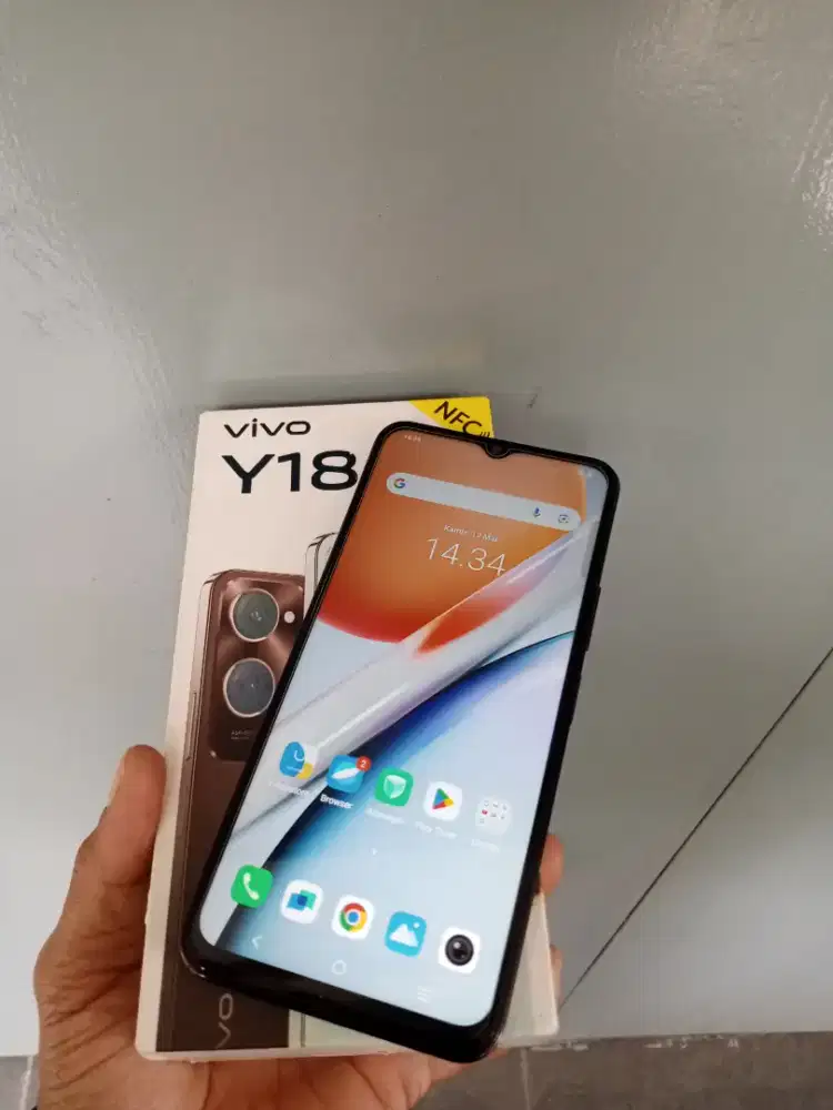 Vivo y18 6/128 kondisi baik
