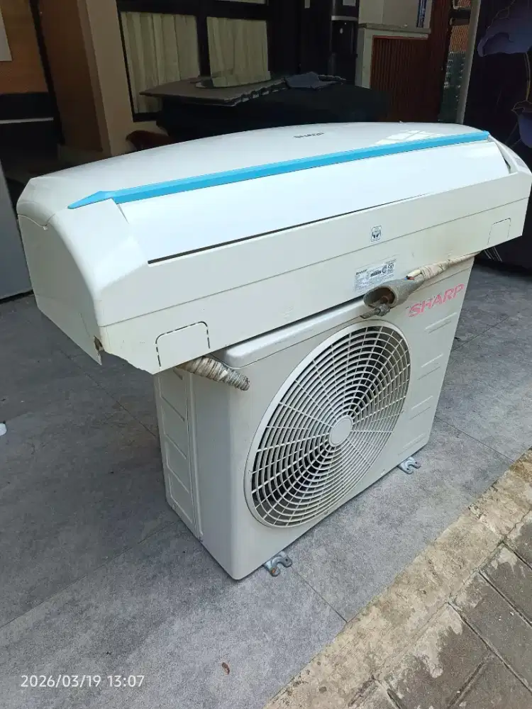 AC Sharp 1/2 pk jual cepat Dingin pooll