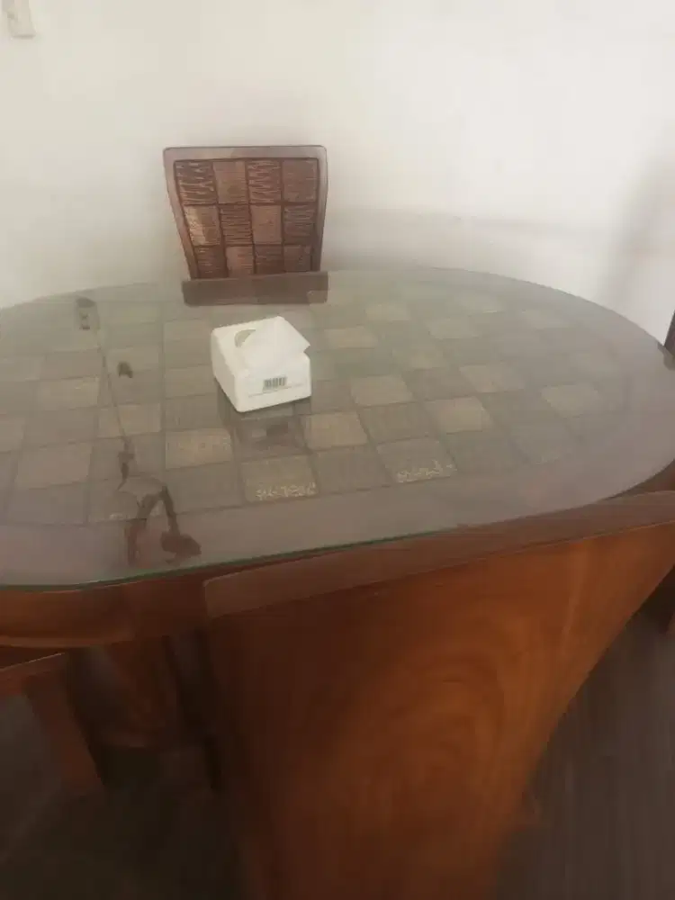 Meja makan kayu jati