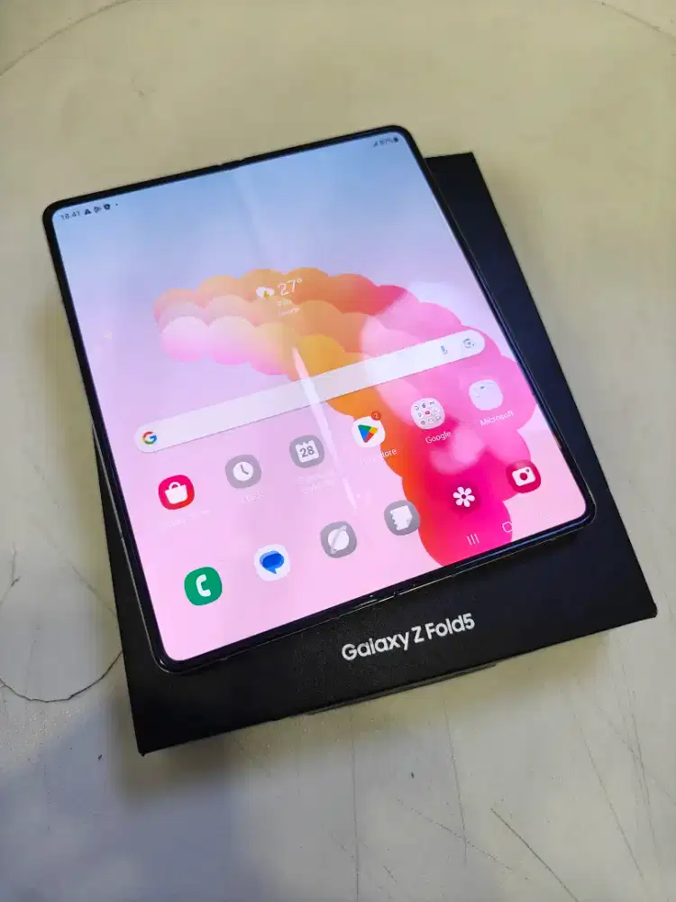 Samsung Z fold 5 sein 12/512gb