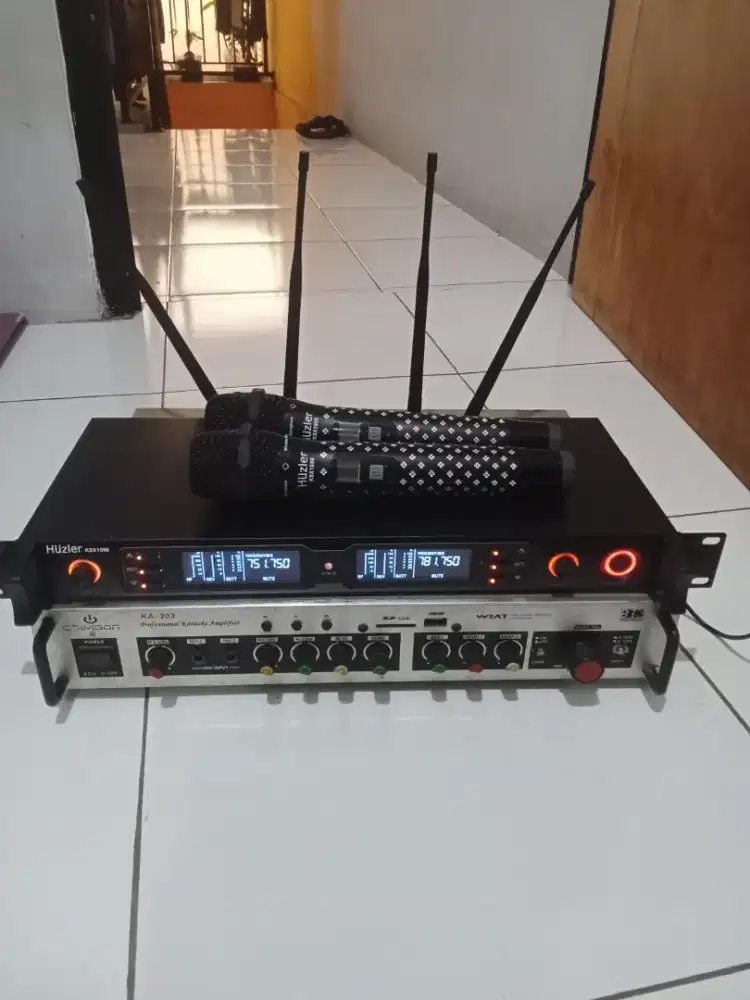 Borongan Mic Weirles HUZLER dan Power Amplifier Karaoke Crimson
