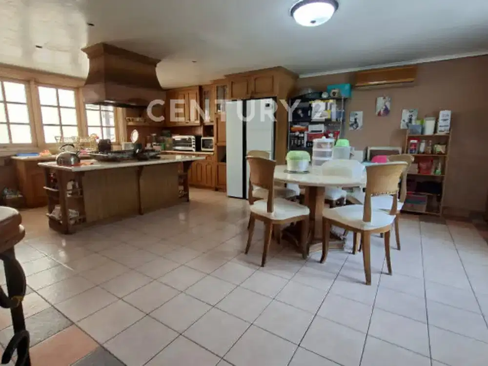 Rumah Mewah  Citra 6 Hoek Ada Di Boulevard Raya Bisa Usaha