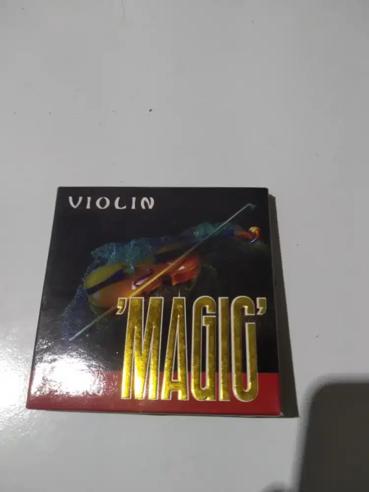 Satu set senar biola