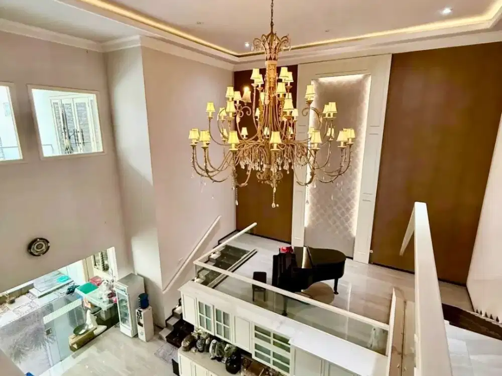 Rumah Mewah Marmer Graha Family Dekat Pakuwon Citraland
