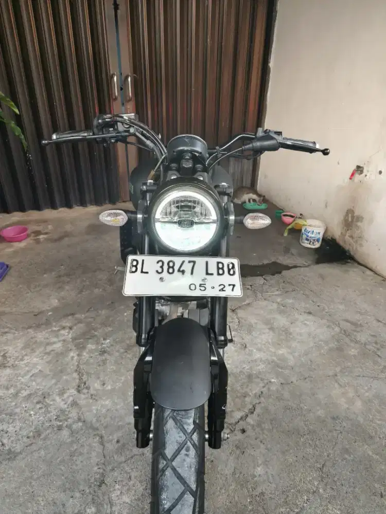 YAMAHA XSR 155.