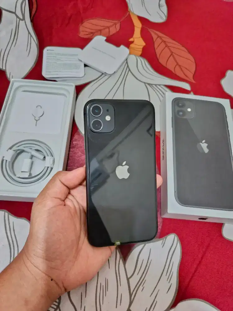BU Cepat iPhone 11 64 GB Inter Fullset Second Murah