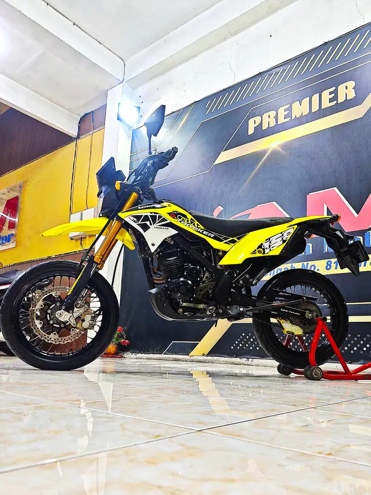 Dtraker 150cc 2020 yellow edition limited loss .Anugerah motor rungkut