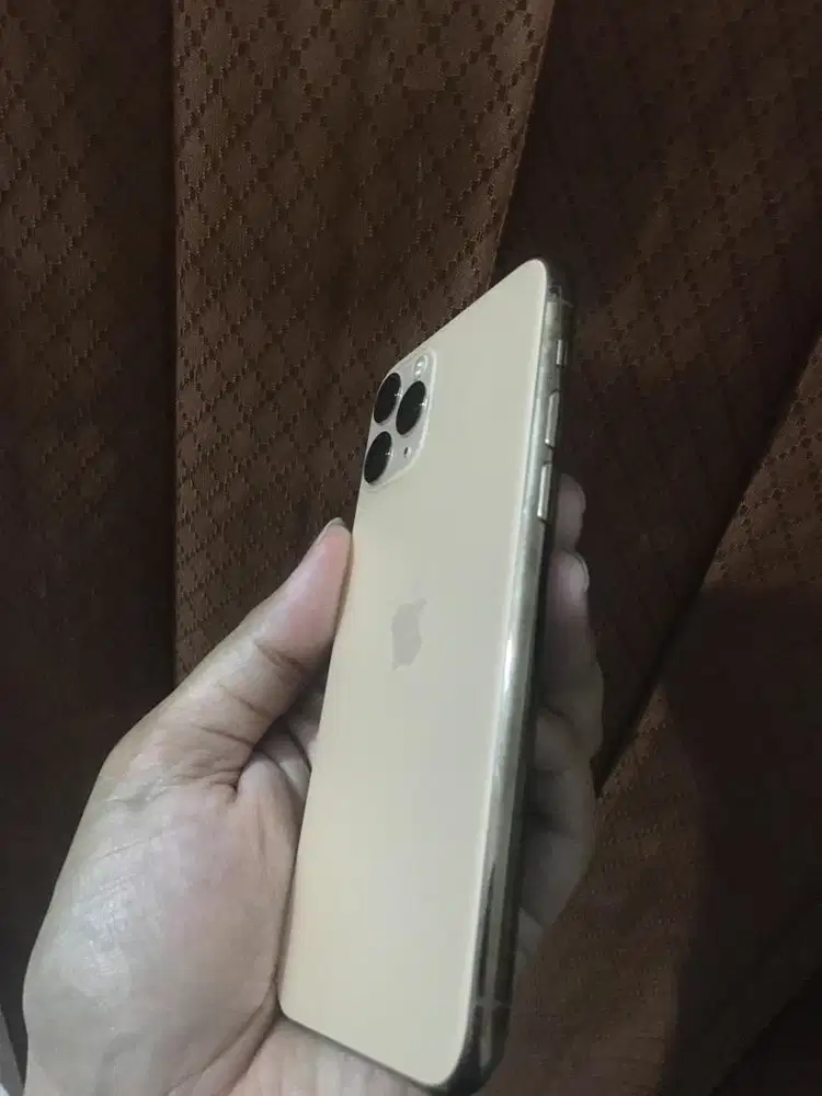Apple iphone 11 pro 256gb gold fullset all operator 4G bandung