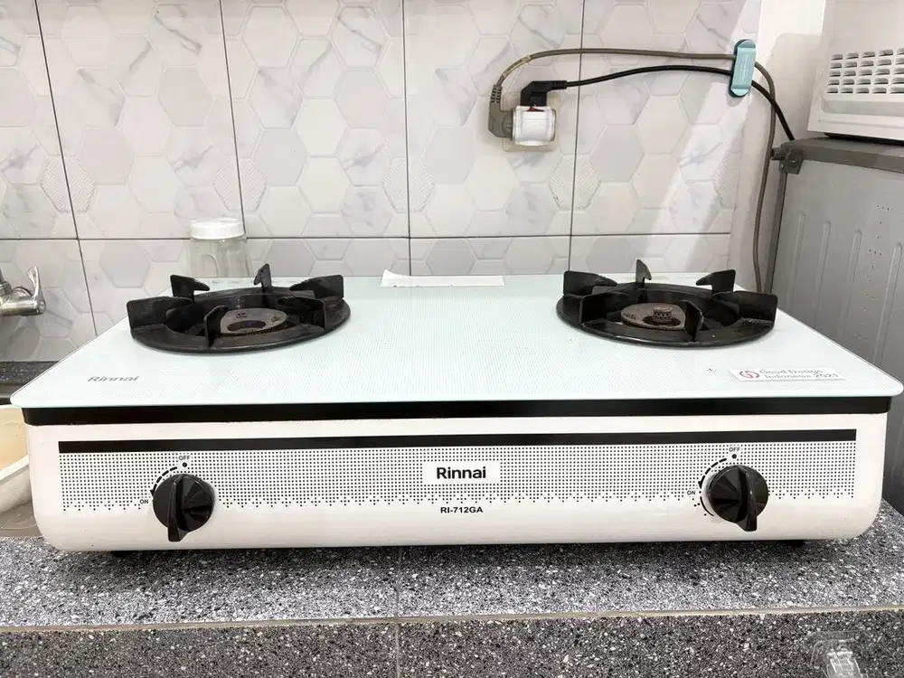 Rinnai Kompor Gas Kaca 2 Tungku