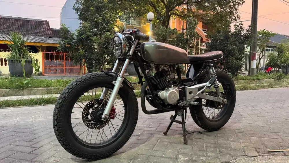 CAFE RACER PULSAR 180