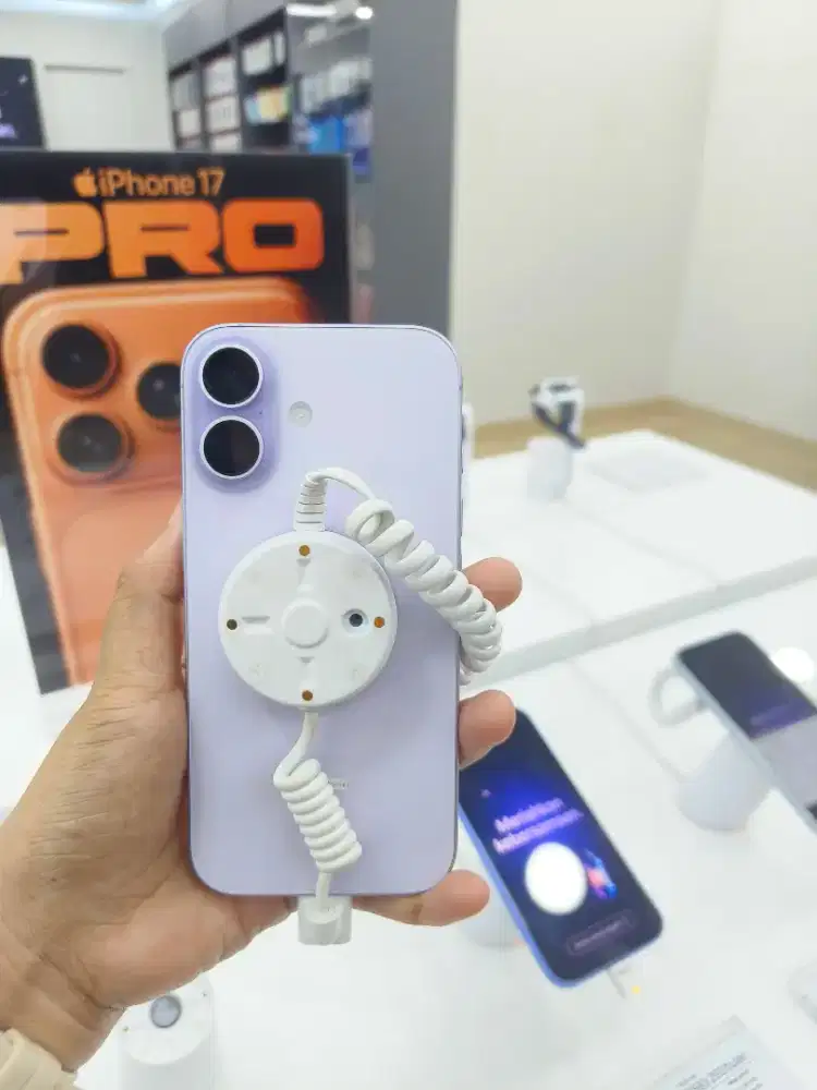 Cicilan iPhone 17 256GB gratis 2x cicilan