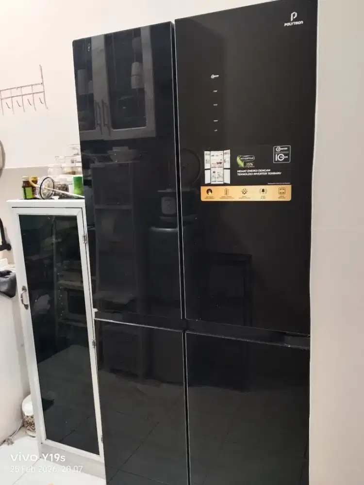 Kulkas polytron 4 pintu