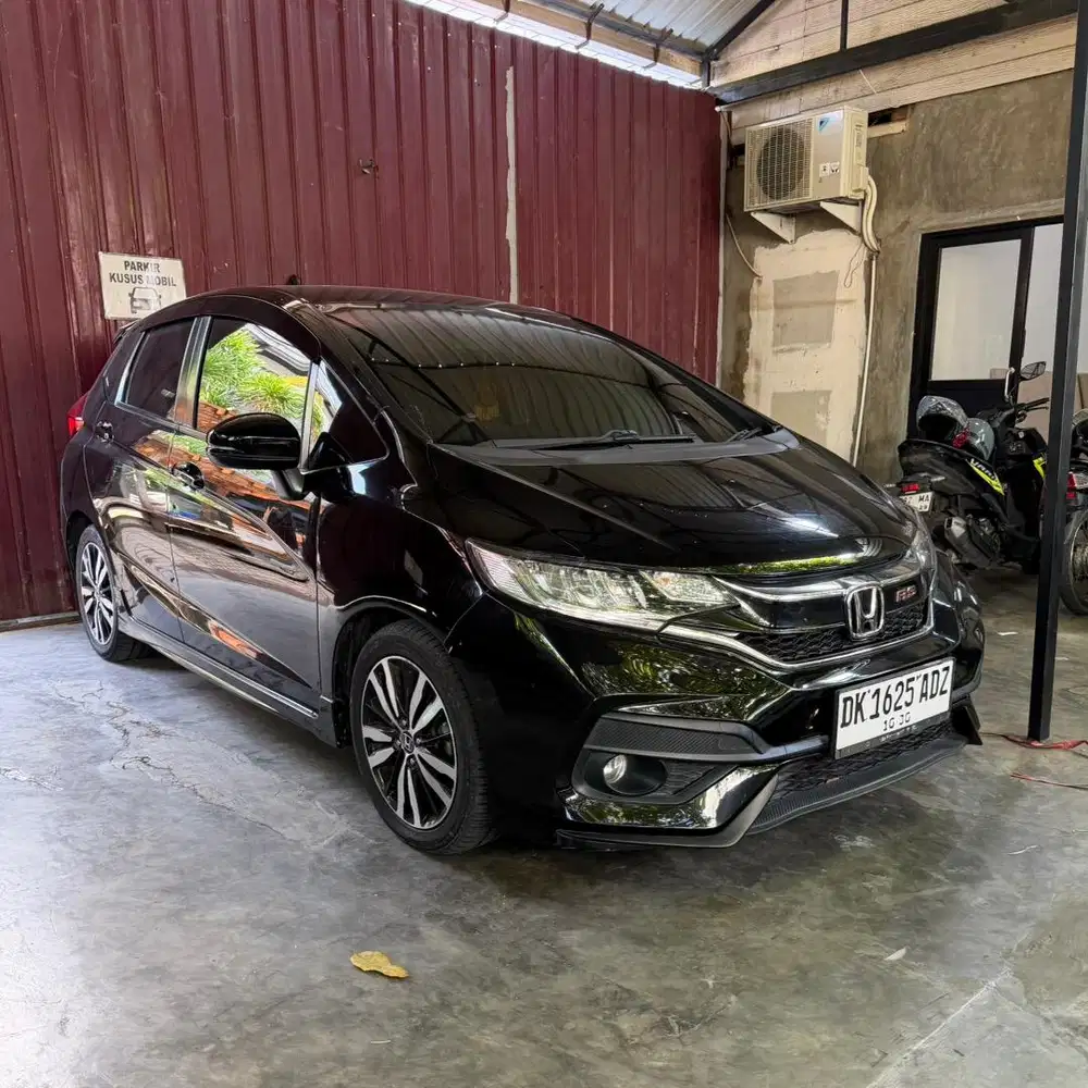 BuC Honda Jazz rs facelite 2018 hitam matic plat dk denpasar