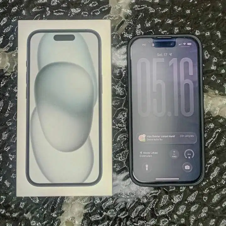 IPHONE 15 HITAM 128GB EX IBOX NO MINUS BEKASI