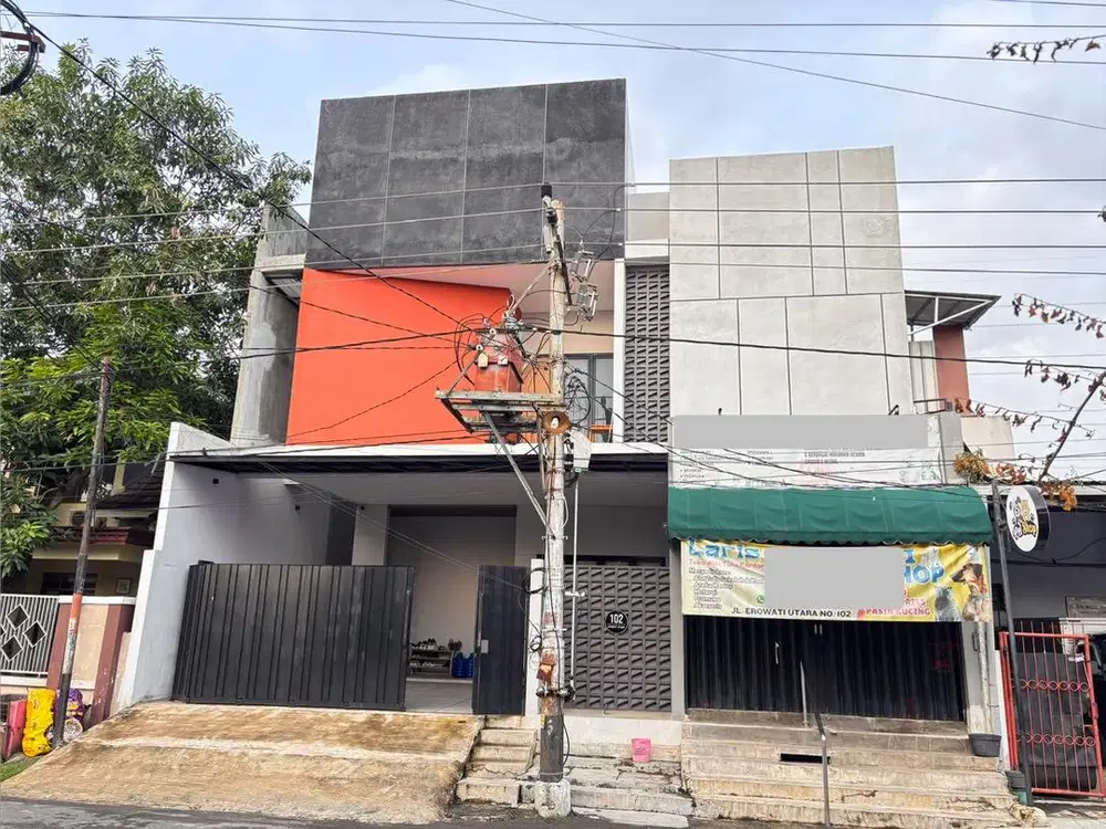 Dijual rumah mewah ditengah kota