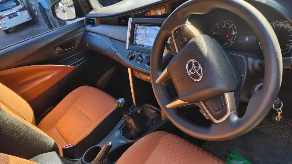 innova reborn Diesel 2016 akhir di Jogja