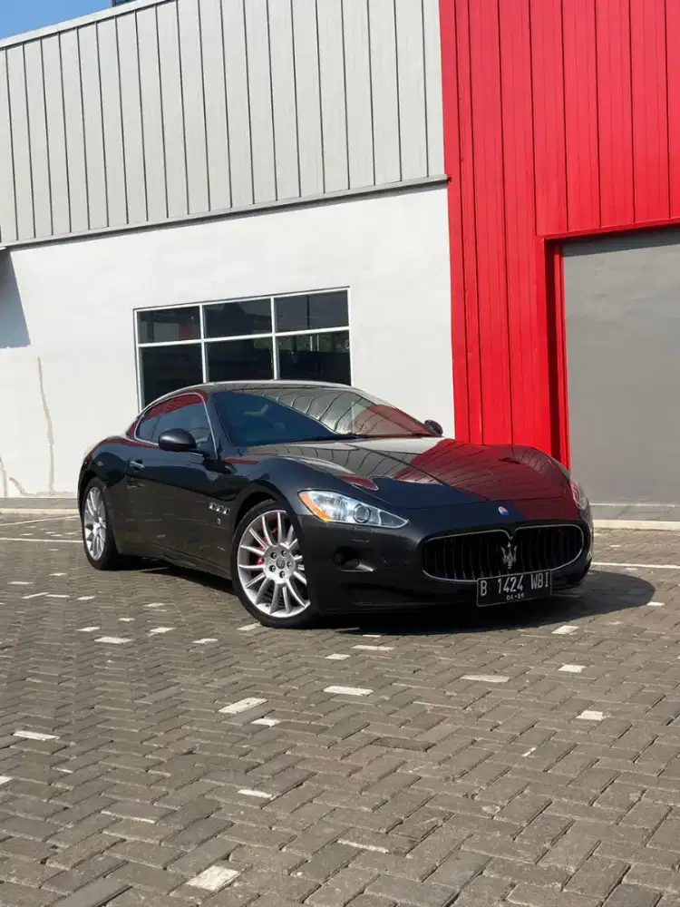 Maserati Gran Turismo S 4.7 At 2009