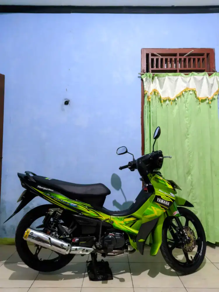 Jupiter Z 2009 Burhan Hijau Original