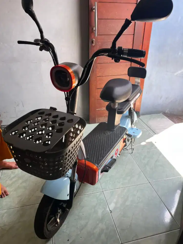 Sepeda Listrik E-nine 9