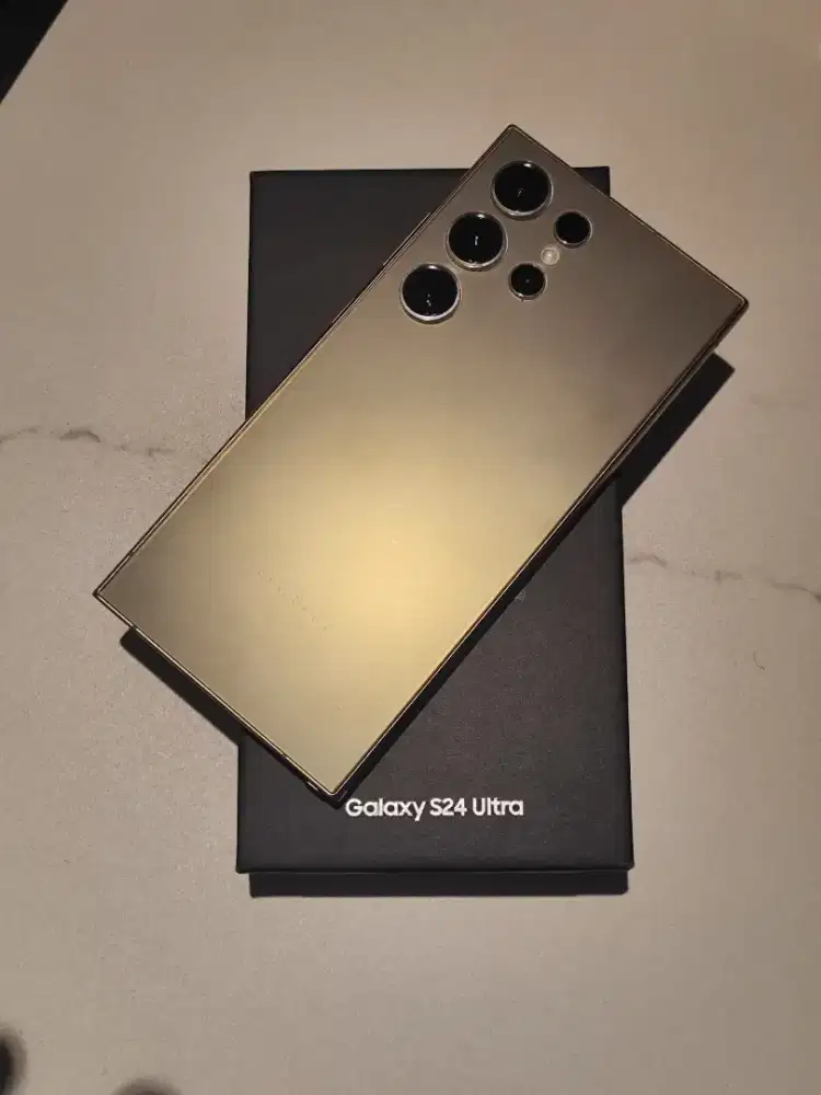 Samsung S24 Ultra SEIN Like New Tangan pertama not S25 S26 Plus