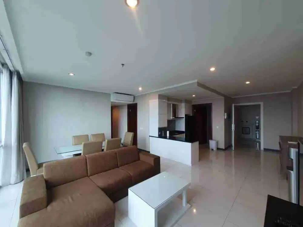 DISEWAKAN APARTEMEN VIA CIPUTRA WORLD FULL FURNISH 3 BR